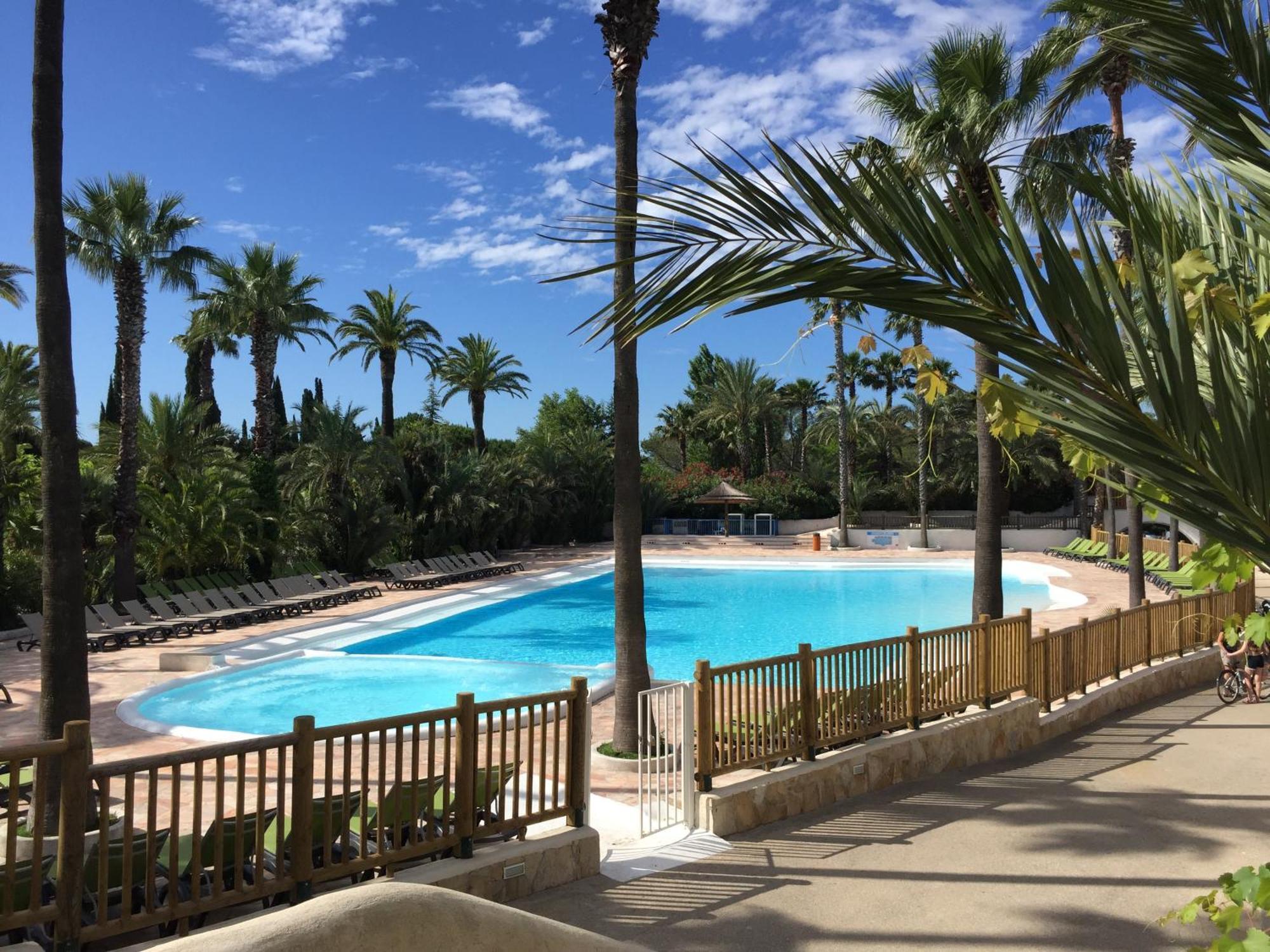 Residence La Palmeraie Frejus Bagian luar foto